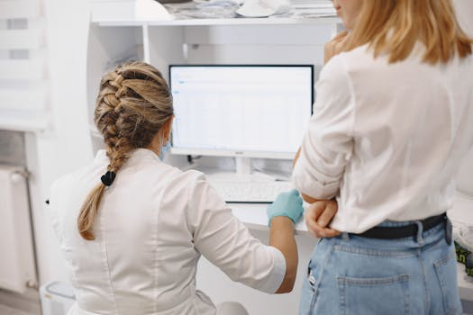 Exploring the Benefits of Working in the Healthcare Administration Field