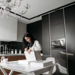 The Significance of Sustainable Packaging in E-Commerce Fashion