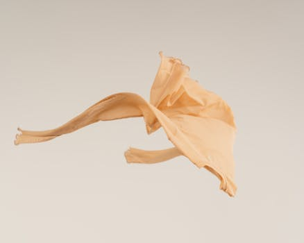 Exploring the Concept of "Deconstructed" and Abstract Fashion