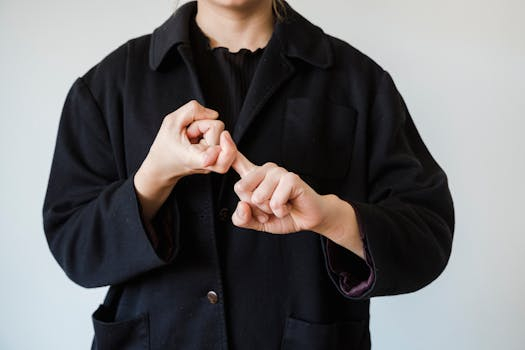 Understanding the History of Fashion and Social Class