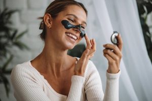 Strategies for Flipping Homes: Quick Profits Versus Long-Term Holds