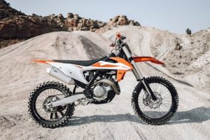 The Thrill of Off-Roading: Advanced Suspension and Drivetrain Setups